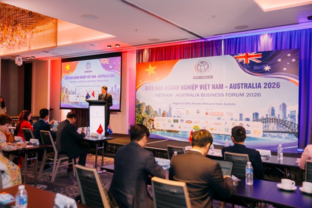 Ông Nguyễn Đình Tuân, Tham tán Đại sứ Quán Việt Nam tại Australia phát biểu tại Diễn đàn Doanh nghiệp Việt Nam – Australia 2026.